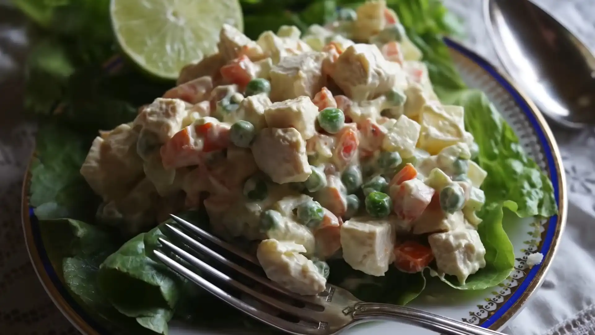 ensalada de pollo