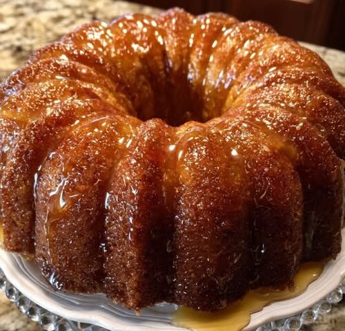 Brown Sugar Glazed Apple Bundt Cake