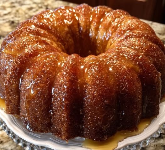Brown Sugar Glazed Apple Bundt Cake