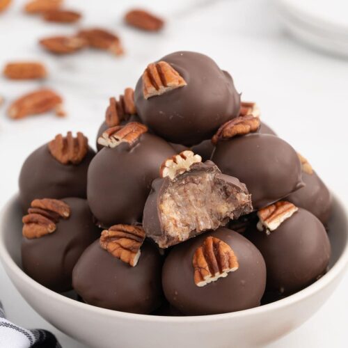 CONDENSED MILK PECAN BALLS